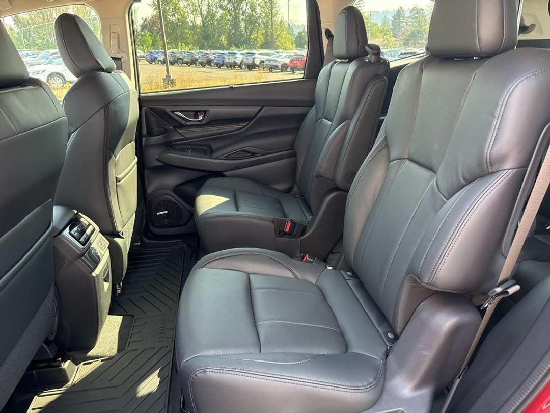 2025 Subaru Ascent Onyx Edition Touring - Image 22