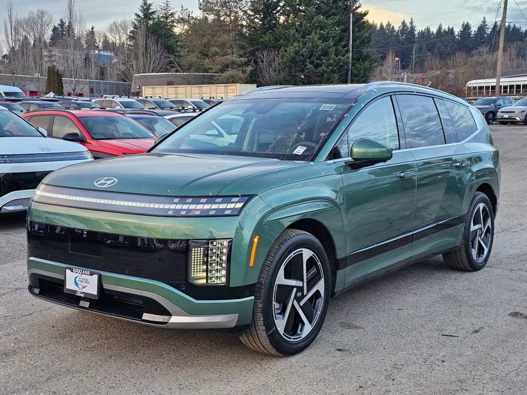 2026 Hyundai Ioniq 9 Performance Calligraphy - Image 3