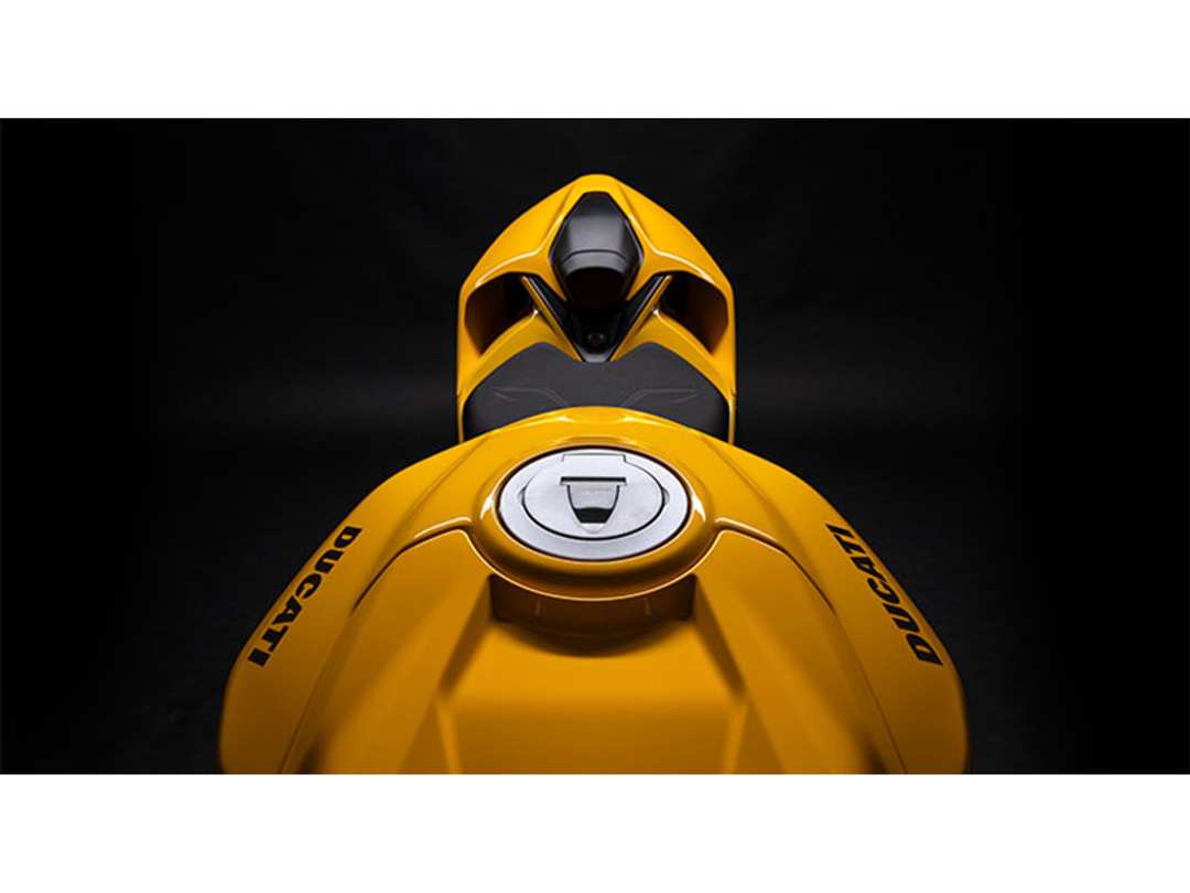 2026 Ducati Streetfighter V2 S - Image 12