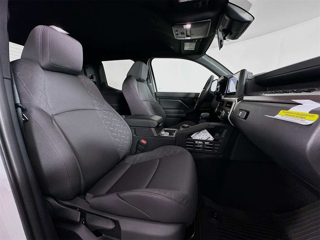 2025 Toyota Tacoma SR5 - Image 27
