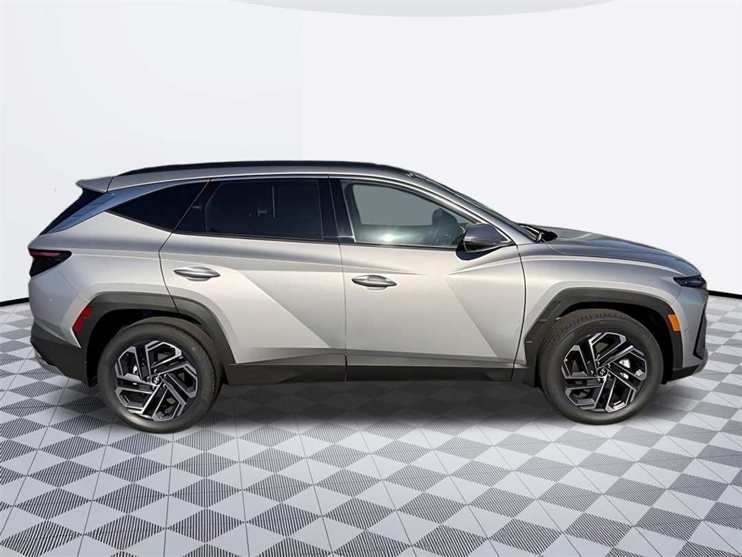 2026 Hyundai Tucson Limited - Image 8