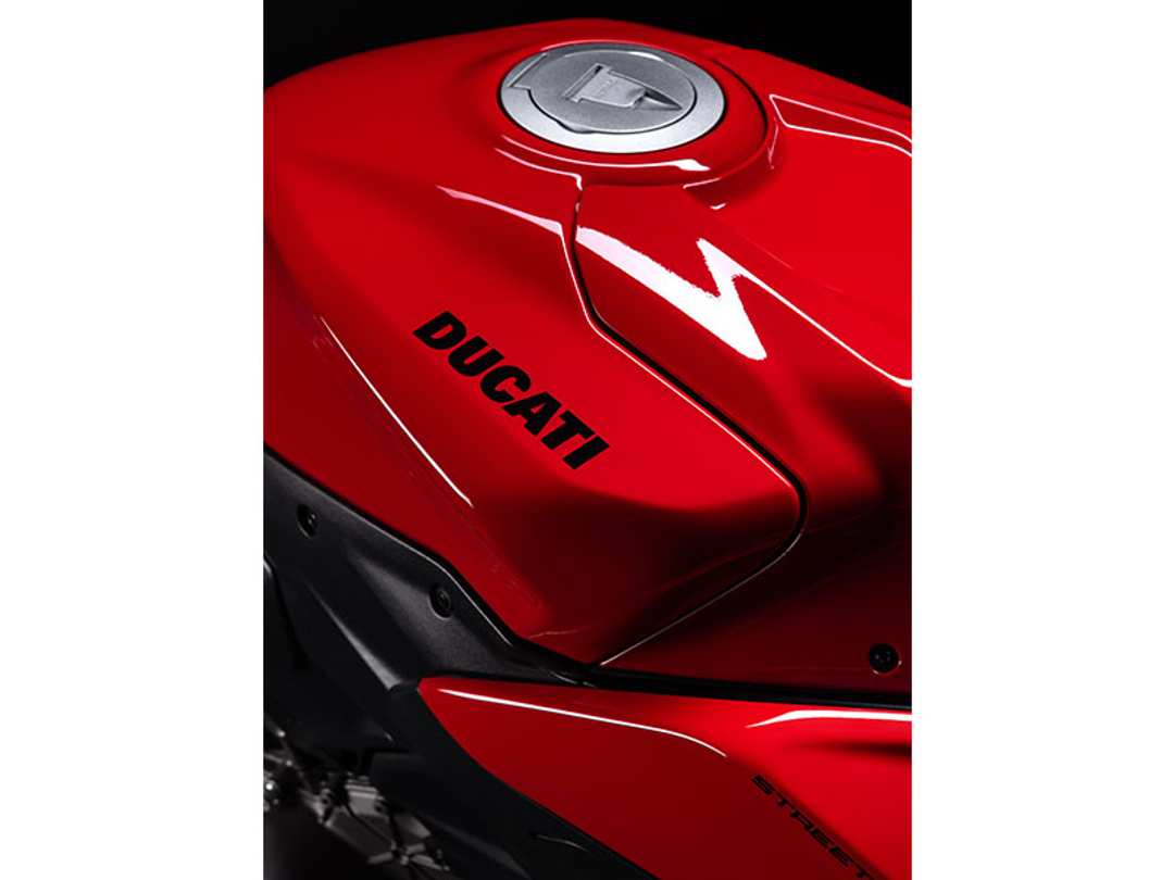 2025 Ducati Streetfighter V2 S - Image 22