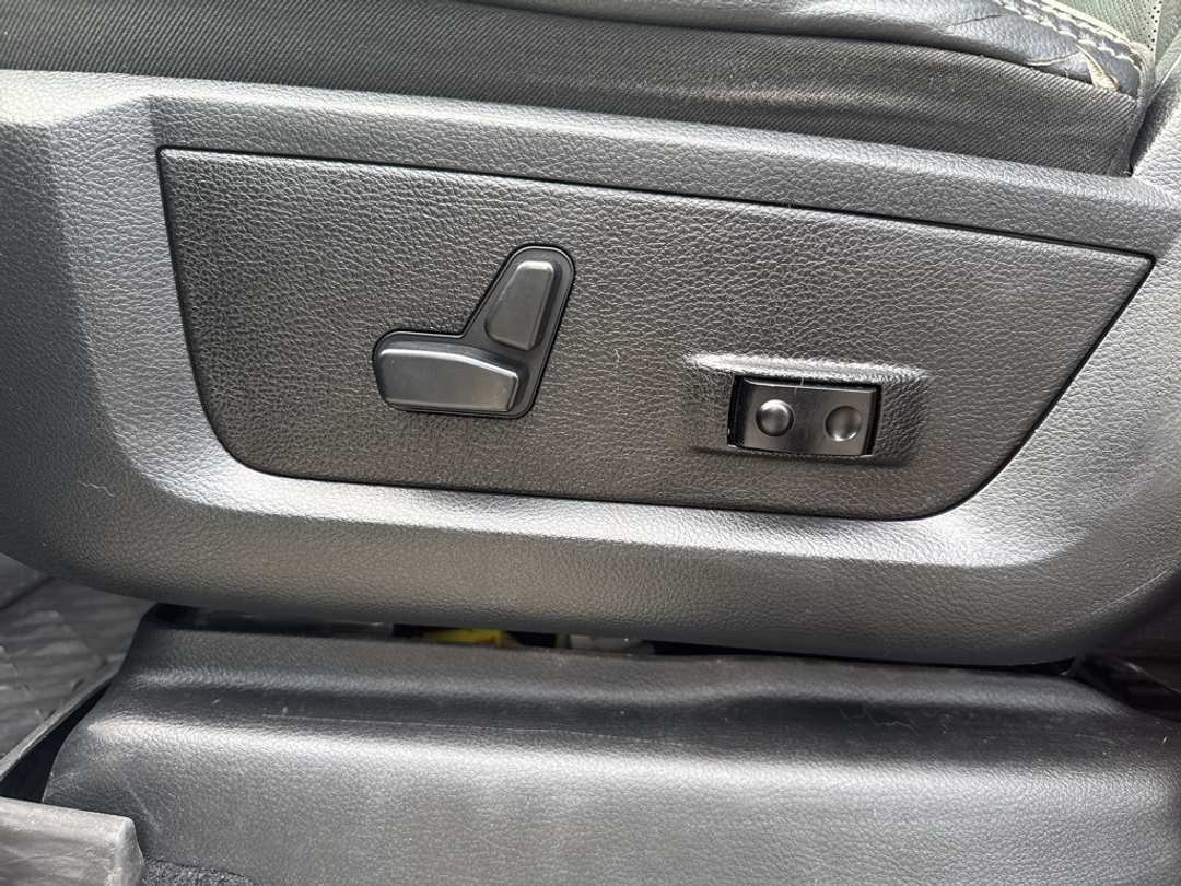 2019 Ram 2500 Laramie - Image 12