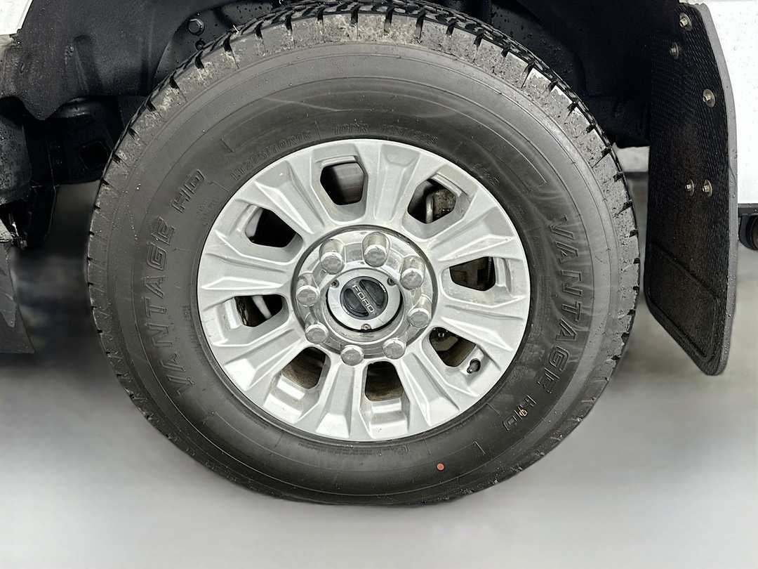 2022 Ford F-350Sd XL - Image 29