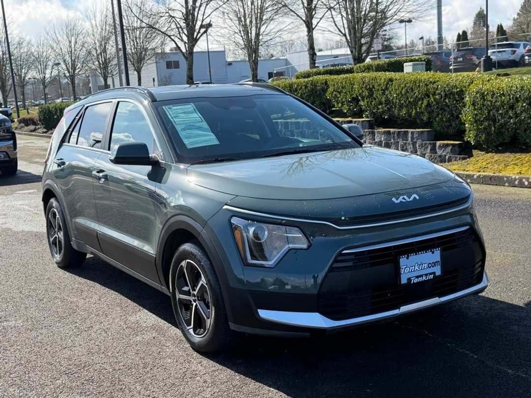2025 Kia Niro EX - Image 2