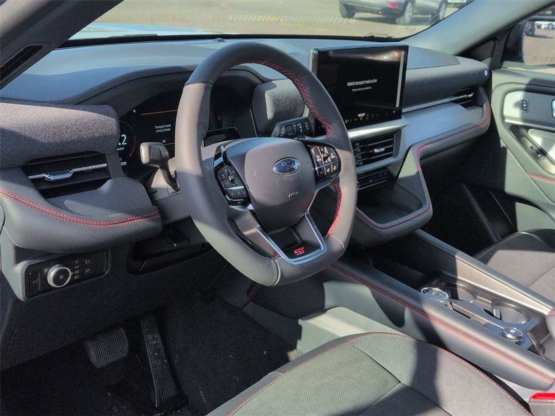 2026 Ford Explorer ST - Image 12