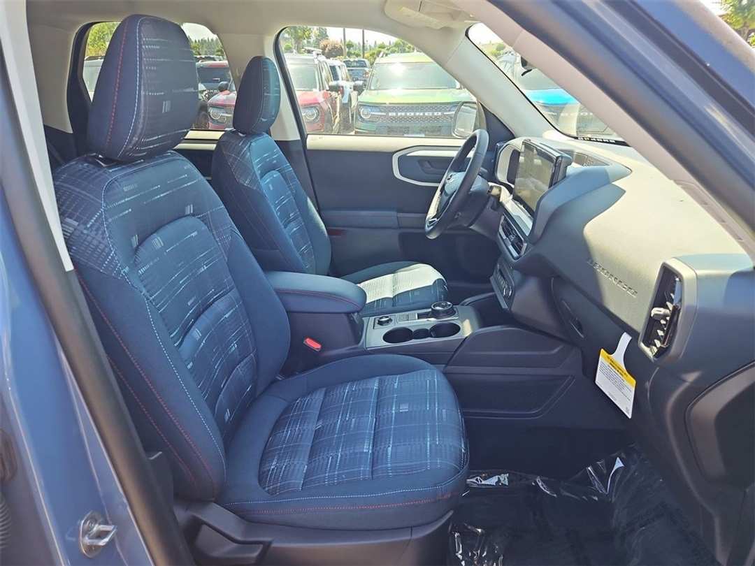 2025 Ford Bronco Sport Heritage - Image 28