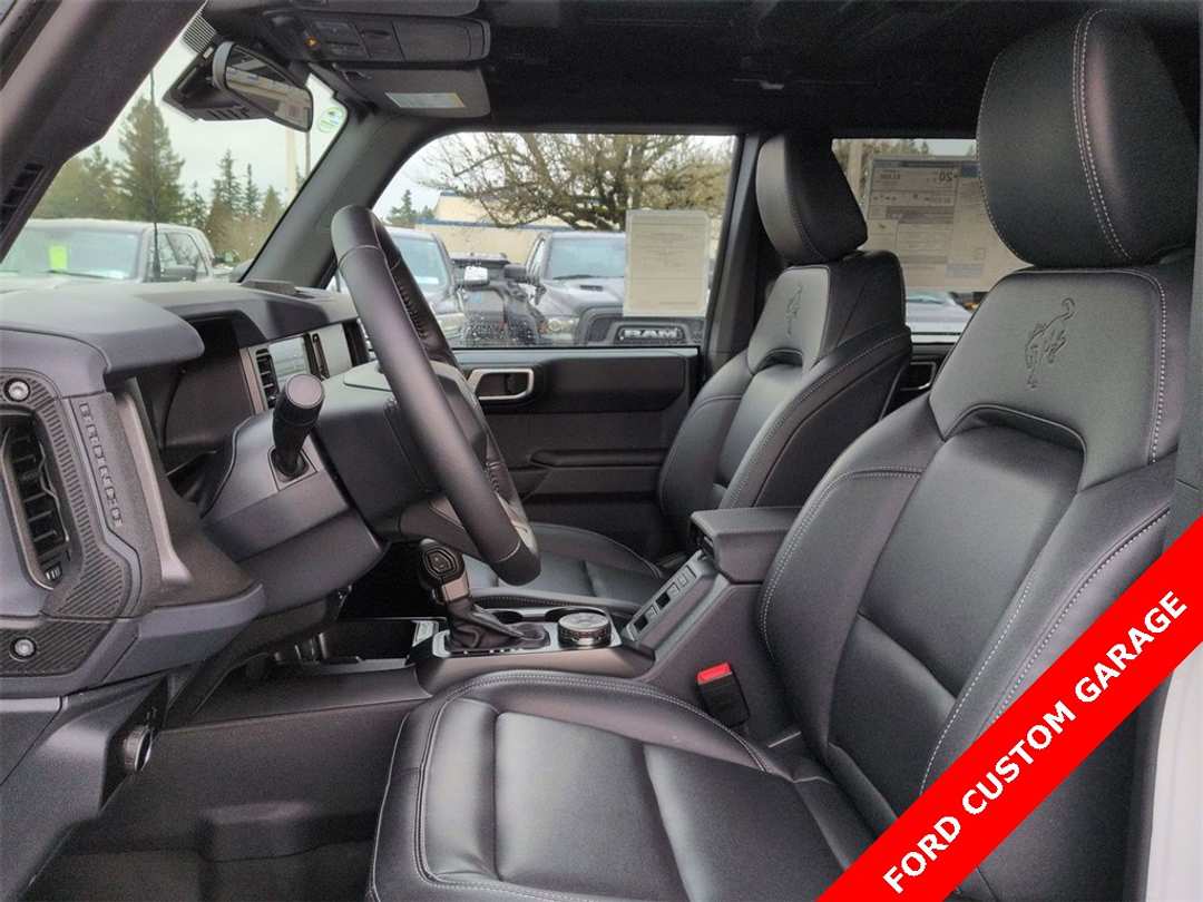 2025 Ford Bronco Big Bend - Image 12