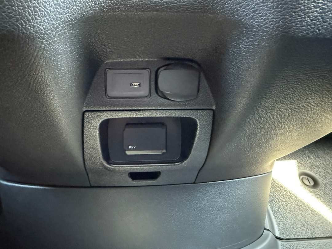 2025 Mercedes-Benz Sprinter 2500 Cargo 144 WB - Image 31