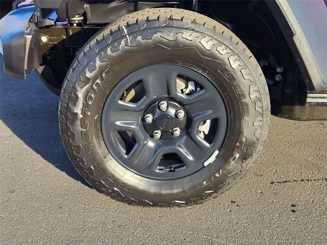 2026 Jeep Gladiator Sport - Image 39