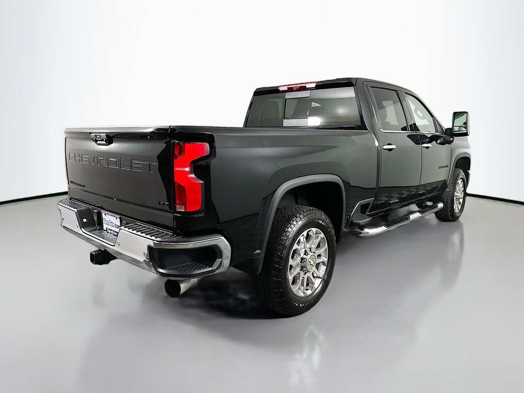 2025 Chevrolet Silverado 3500Hd LTZ - Image 8