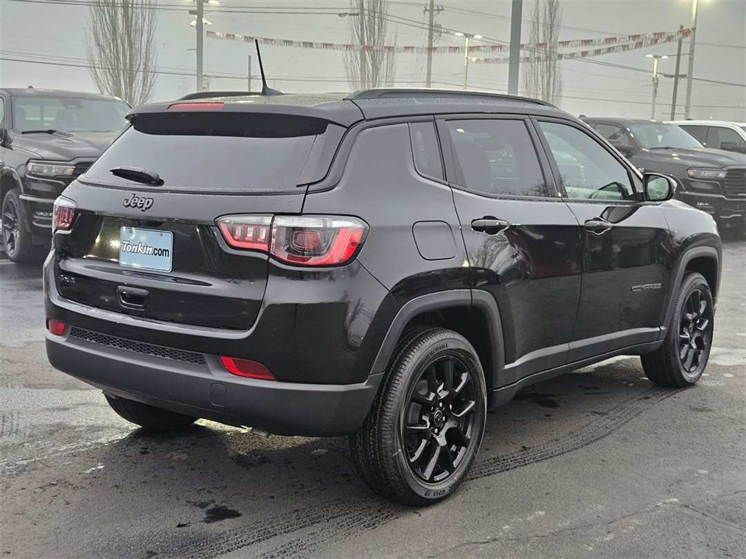 2026 Jeep Compass Latitude - Image 6