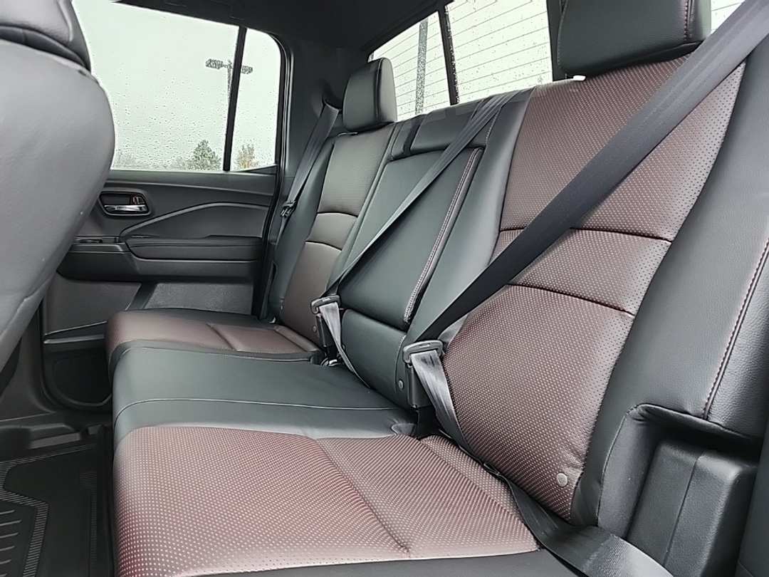 2026 Honda Ridgeline Black Edition - Image 22