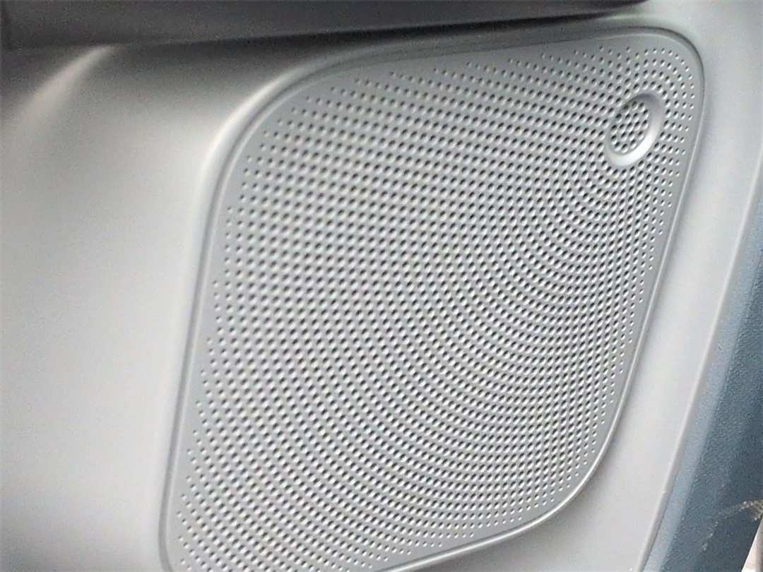 2026 Ford Maverick XL - Image 11