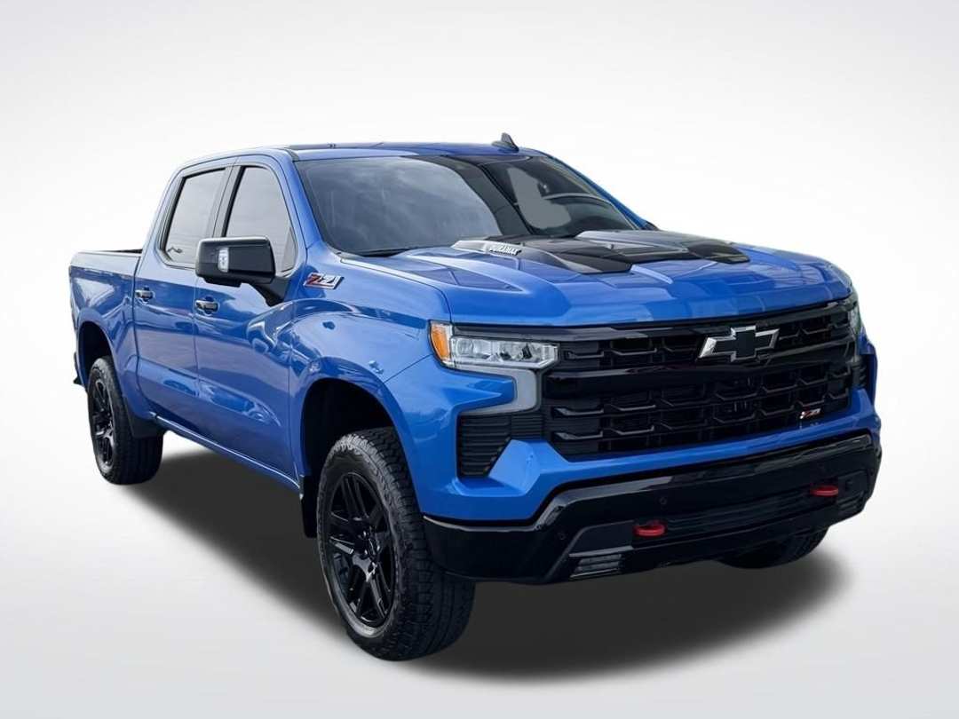 2025 Chevrolet Silverado 1500 LT Trail Boss - Image 2