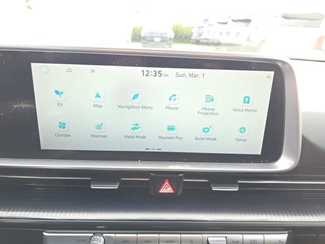 2024 Hyundai Ioniq 6 SE - Image 15