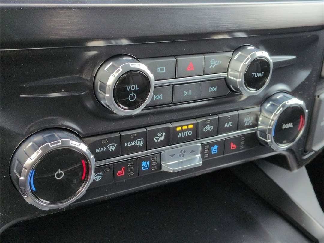 2026 Ford F-350Sd Lariat - Image 20