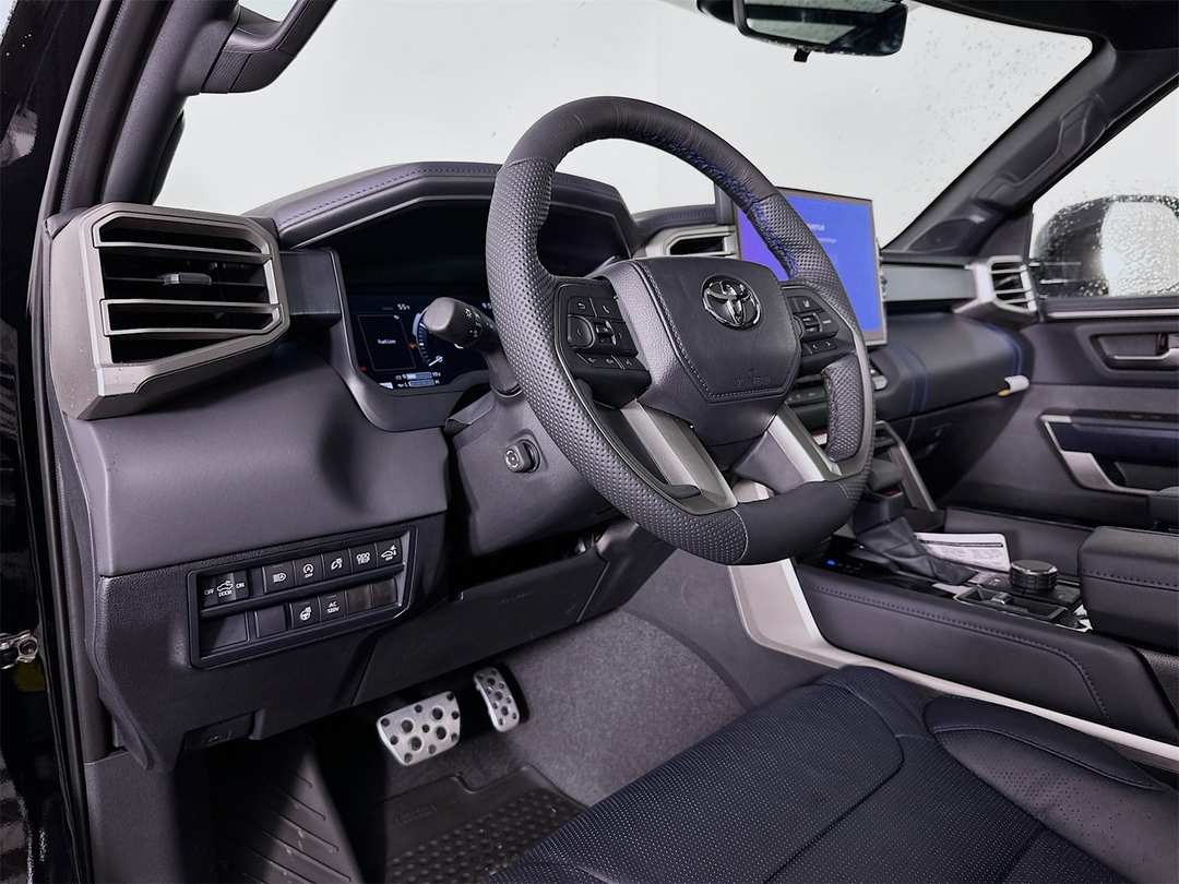 2026 Toyota Tundra Platinum - Image 9