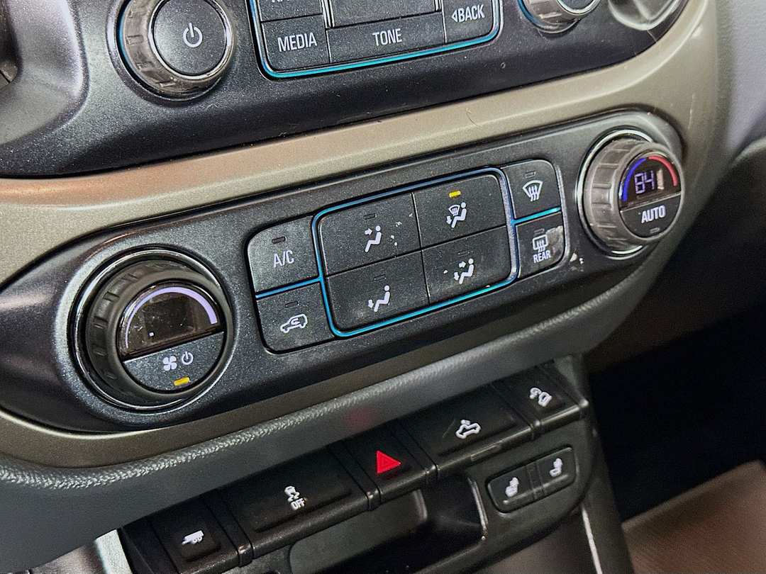 2018 Chevrolet Colorado Z71 - Image 17