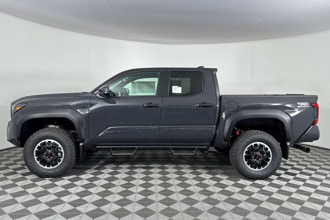 Toyota Tacoma - Image 6