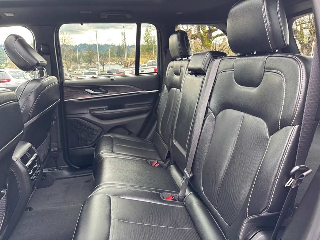 2024 Jeep Grand Cherokee Limited - Image 24