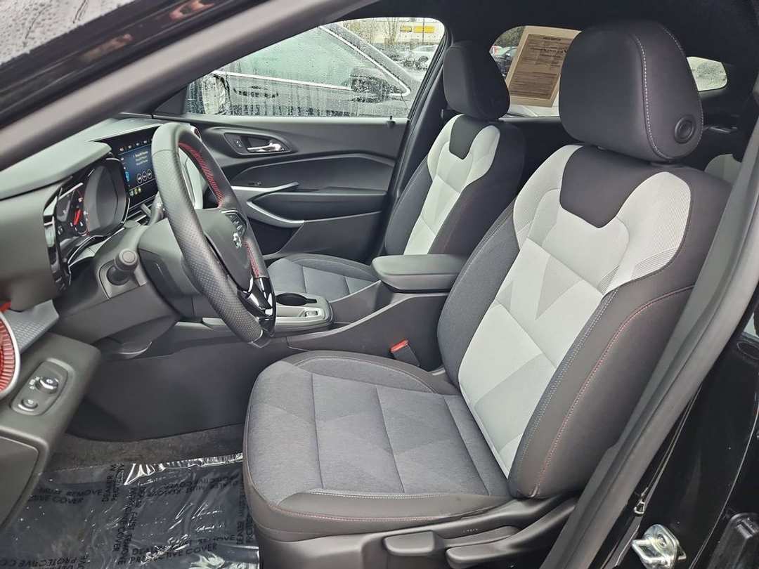 2025 Chevrolet Trax 1RS - Image 21