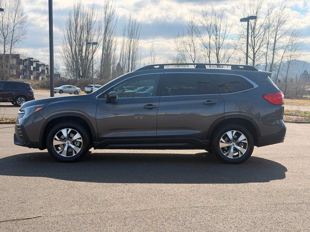 2023 Subaru Ascent Premium - Image 4