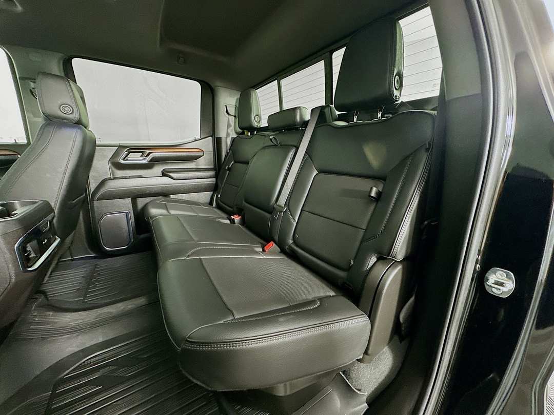 2024 GMC Sierra 1500 Denali - Image 27