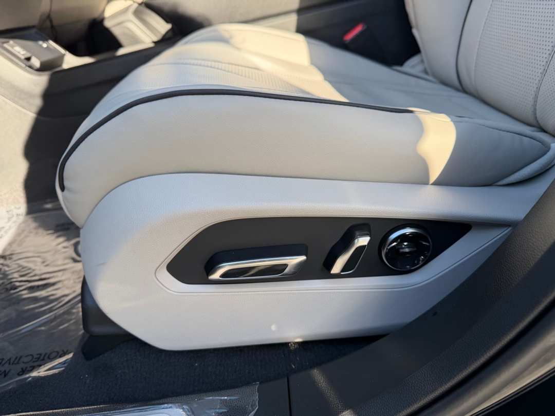 2026 Acura RDX Advance Package - Image 14