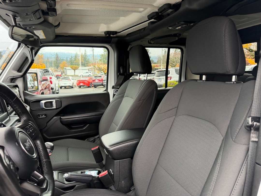 2021 Jeep Gladiator Sport - Image 15