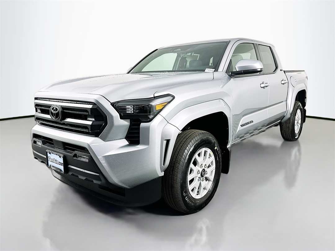 2025 Toyota Tacoma SR5 - Image 3