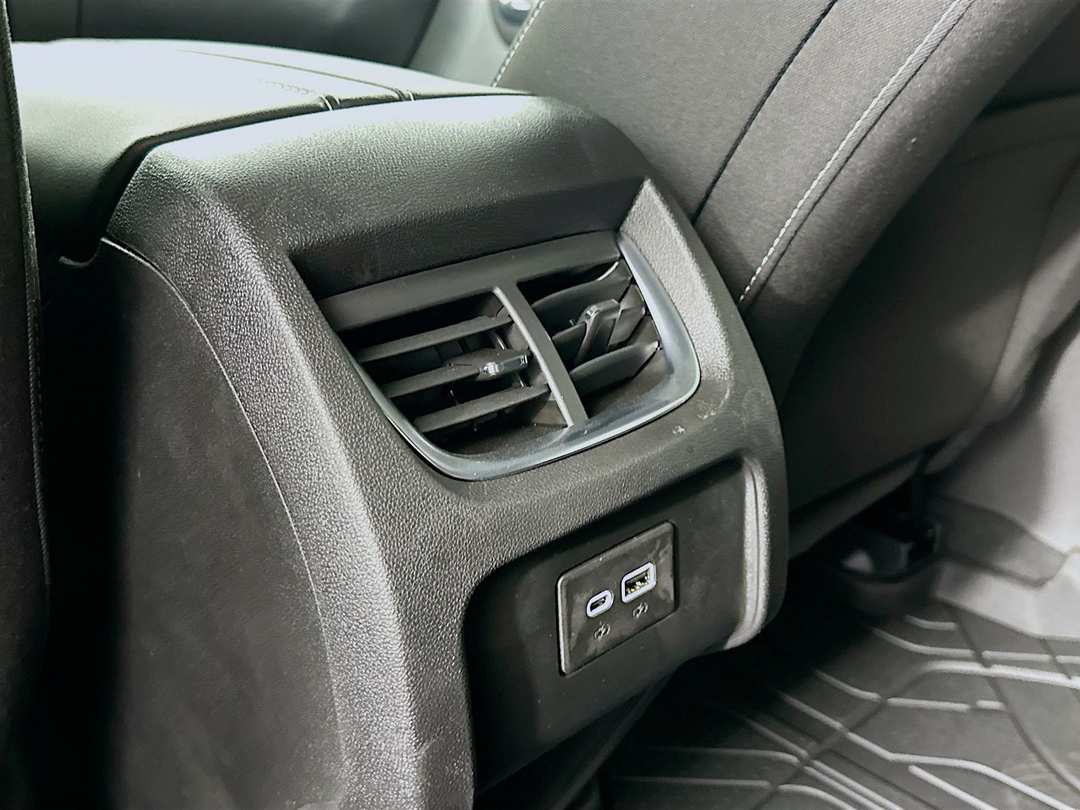 2025 Chevrolet Blazer LT - Image 26