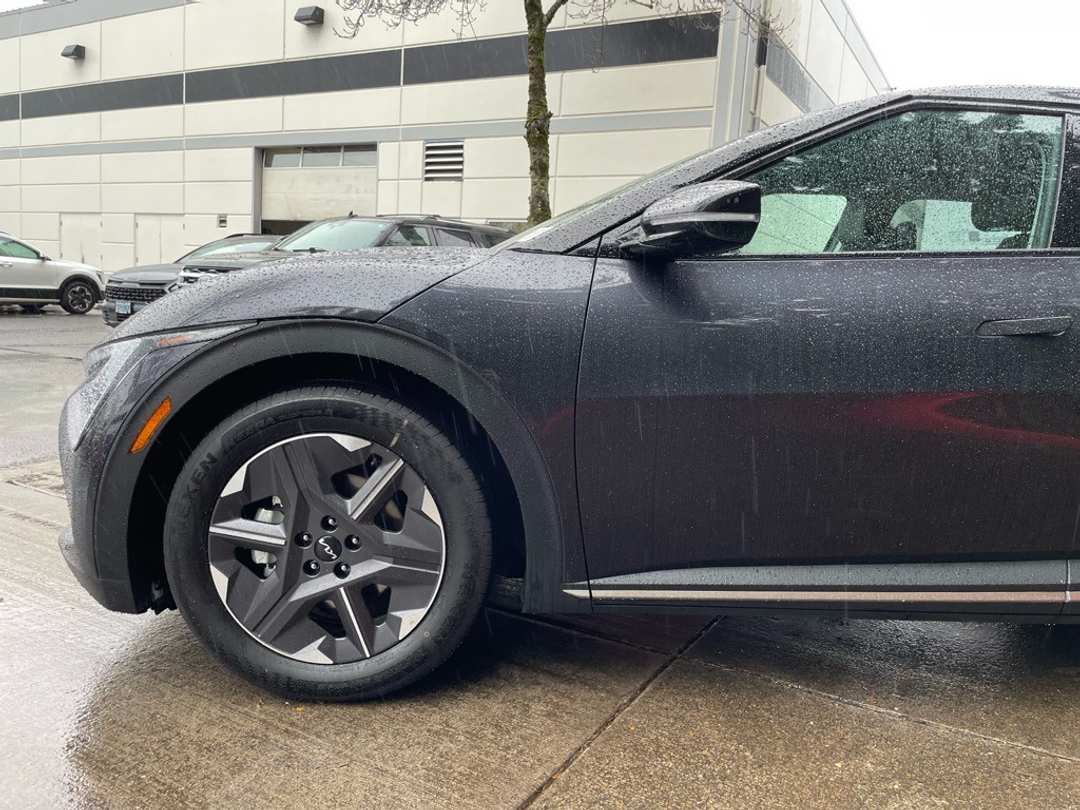 2025 Kia Ev6 Light - Image 7