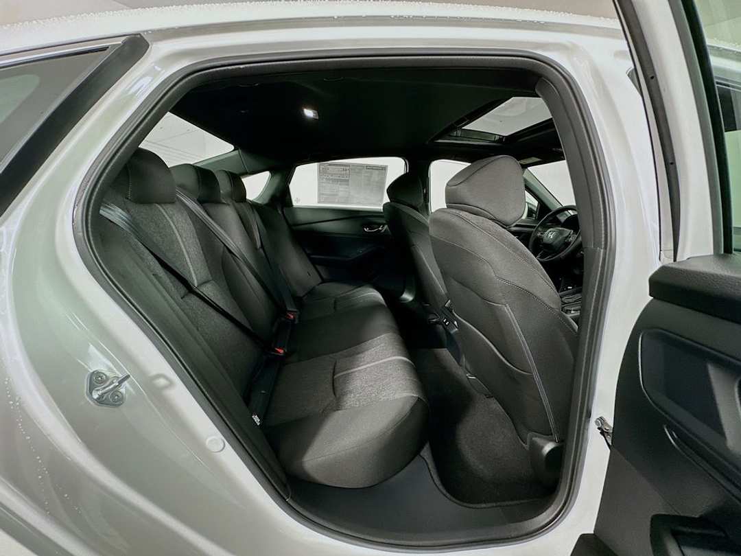 2025 Honda Accord Sport - Image 27