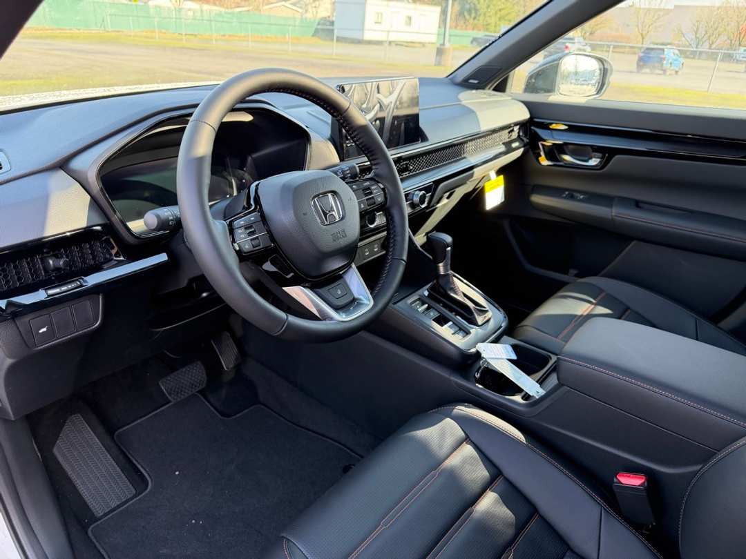 2026 Honda CR-V Sport Touring - Image 18