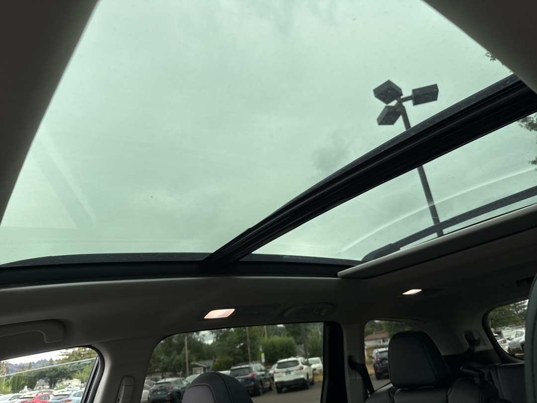 2025 Subaru Ascent Onyx Edition Touring - Image 59