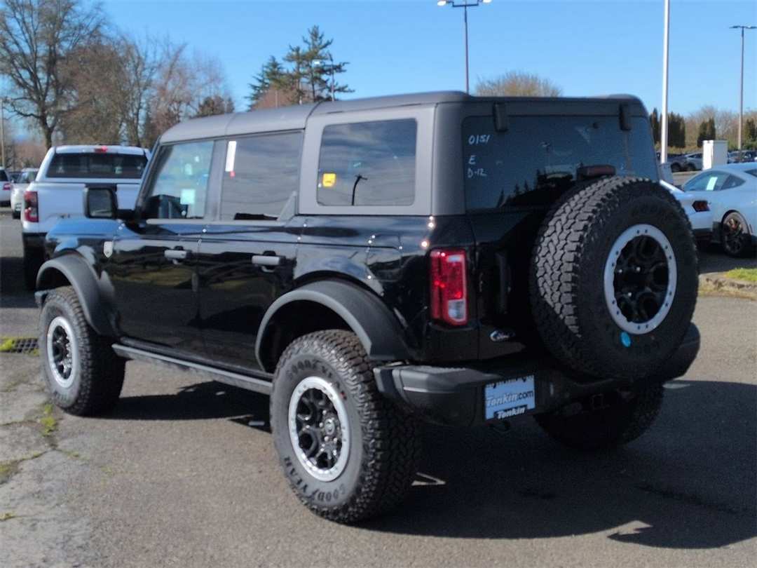 2025 Ford Bronco Big Bend - Image 3