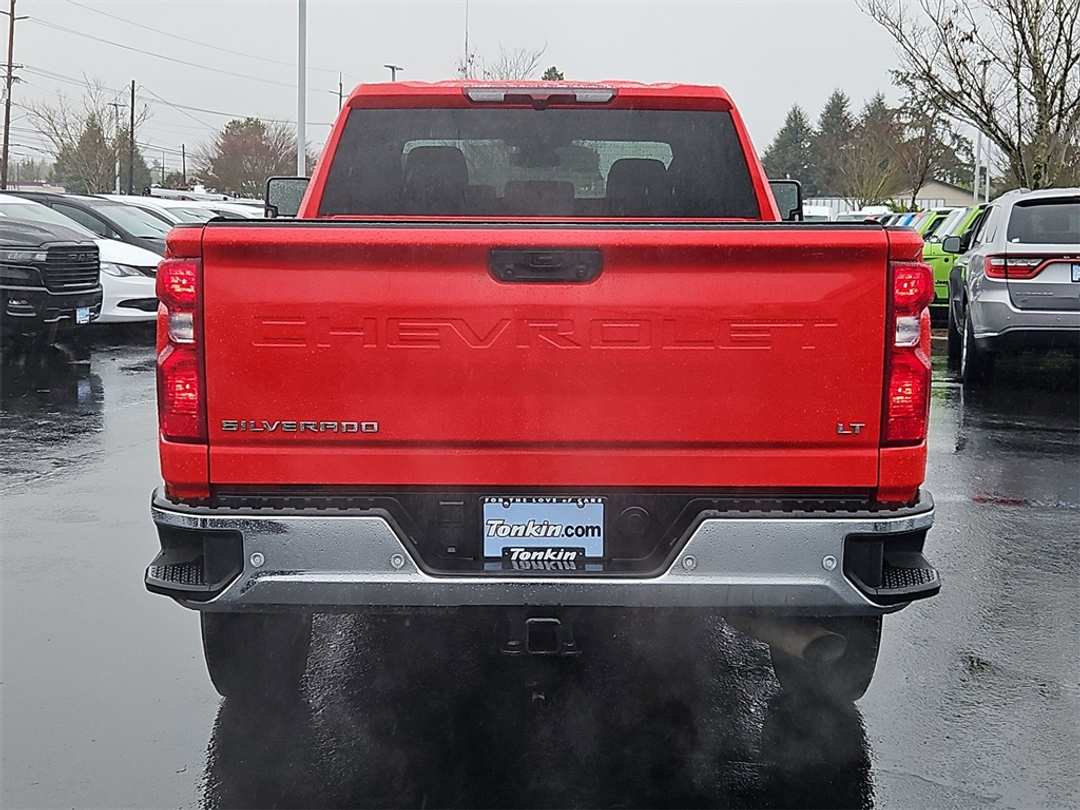 2024 Chevrolet Silverado 2500Hd LT - Image 5