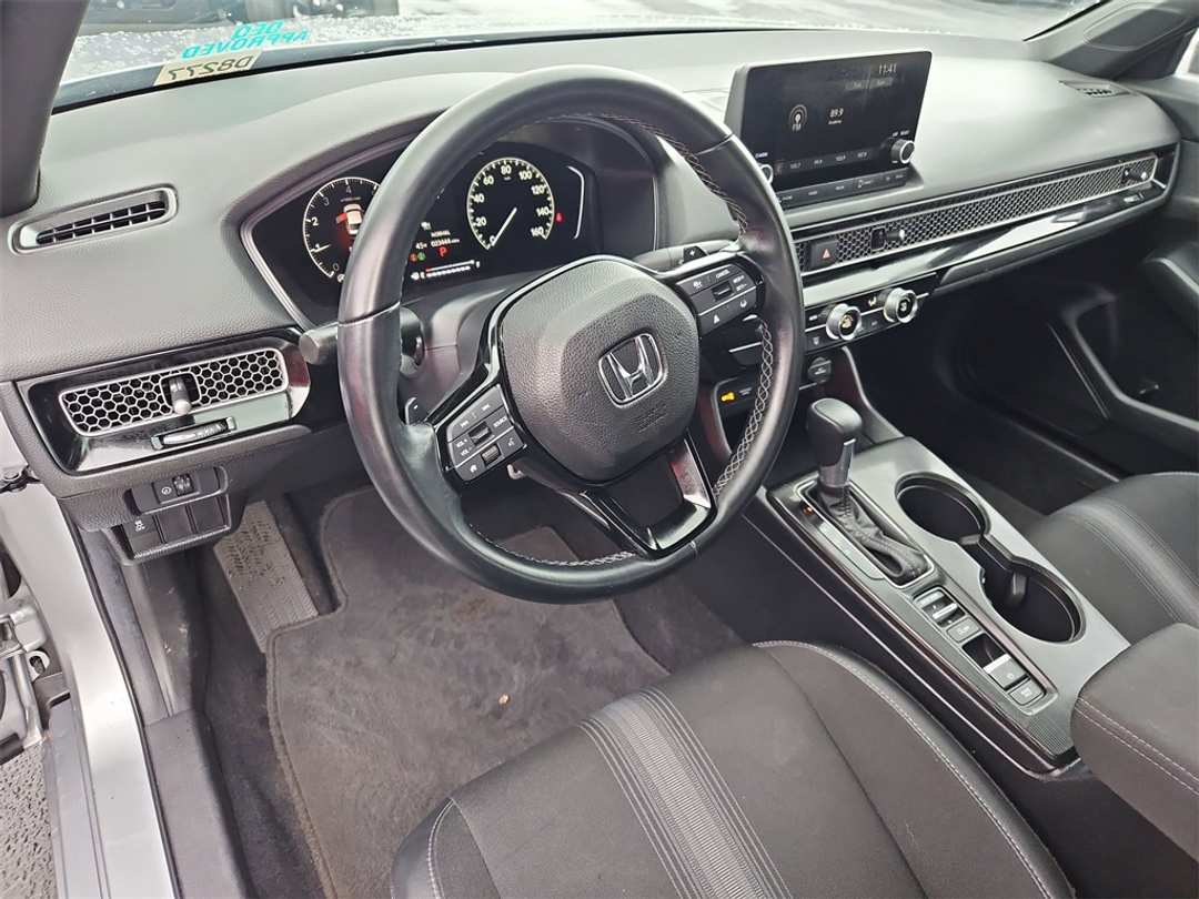 2025 Honda Civic Sport - Image 13