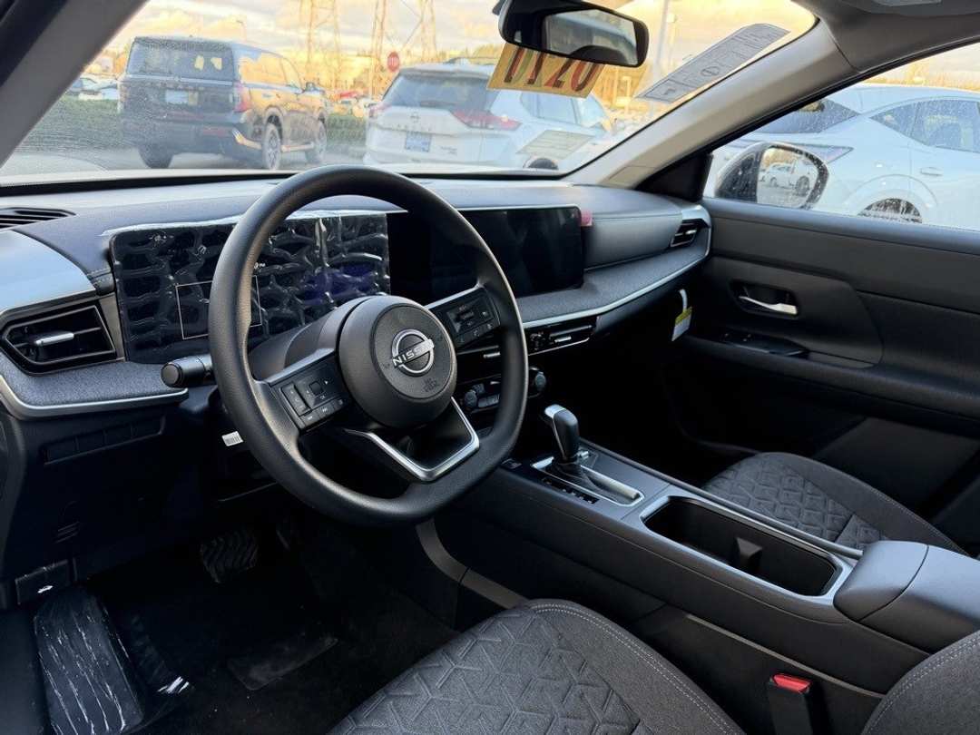 2026 Nissan Kicks SV - Image 14