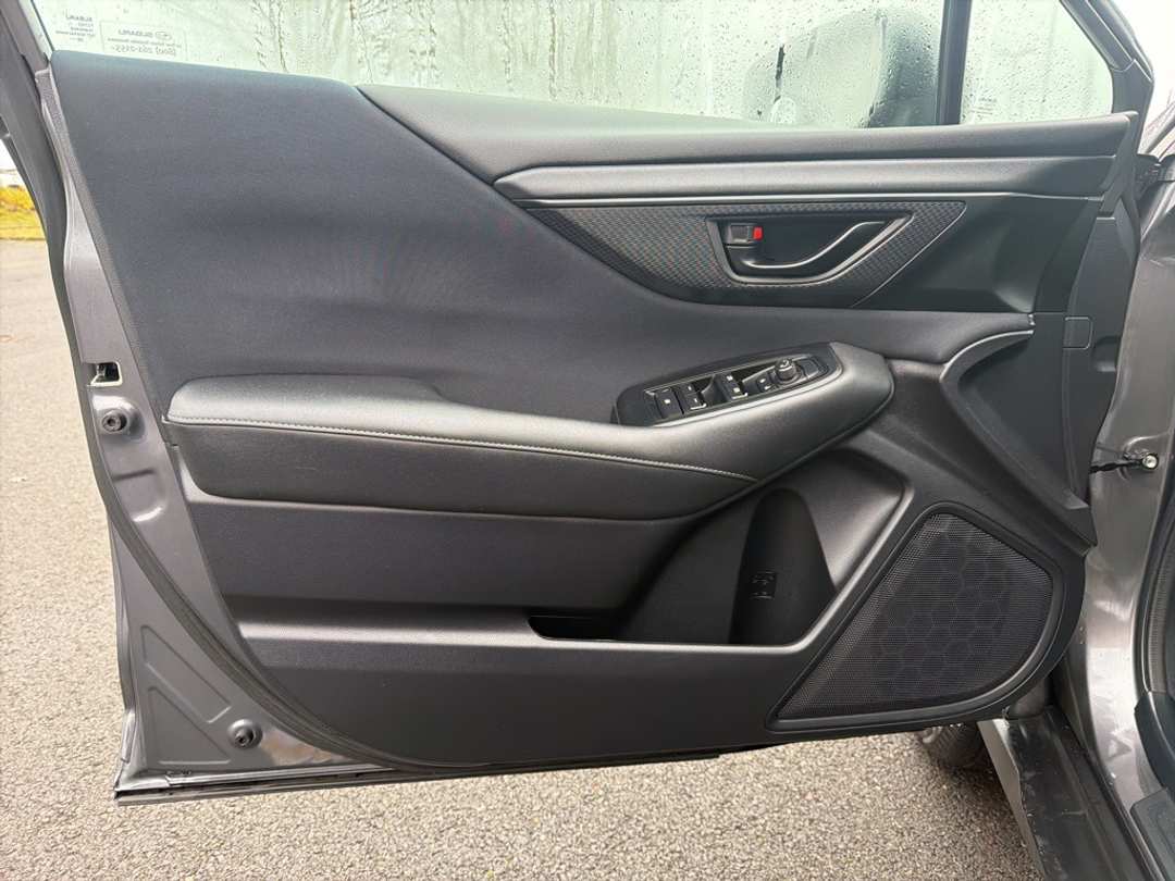 2021 Subaru Outback 2.5i - Image 11