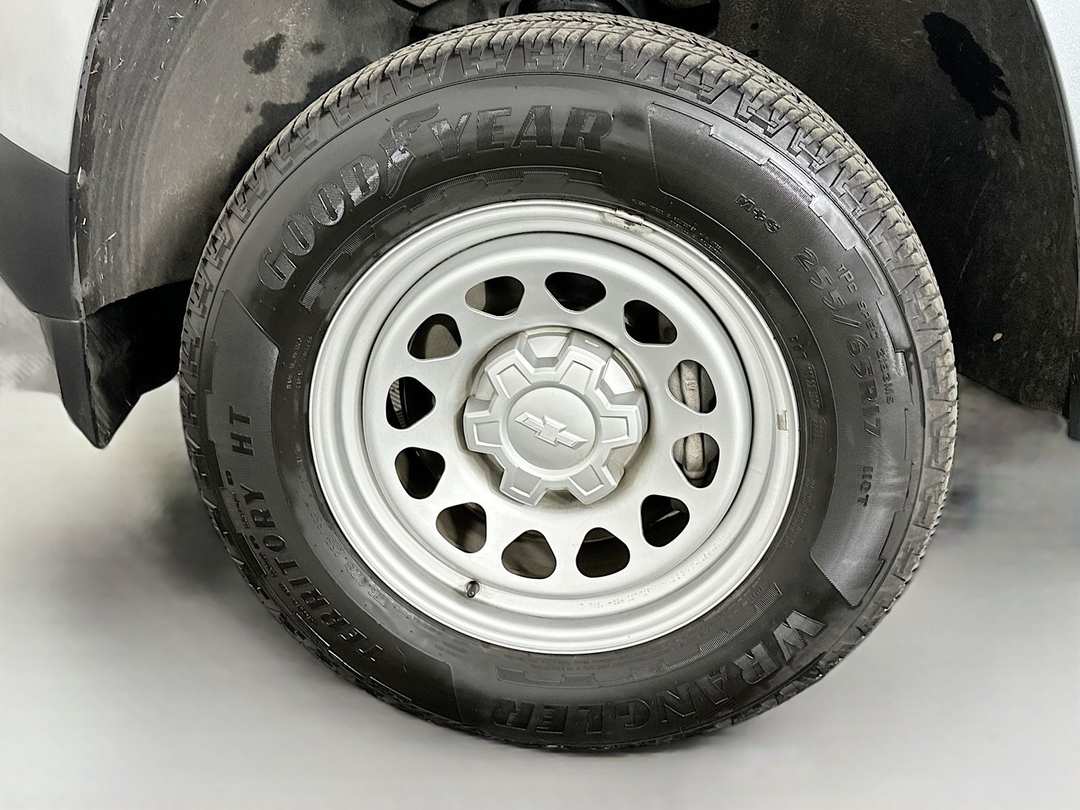 2023 Chevrolet Colorado Work - Image 30