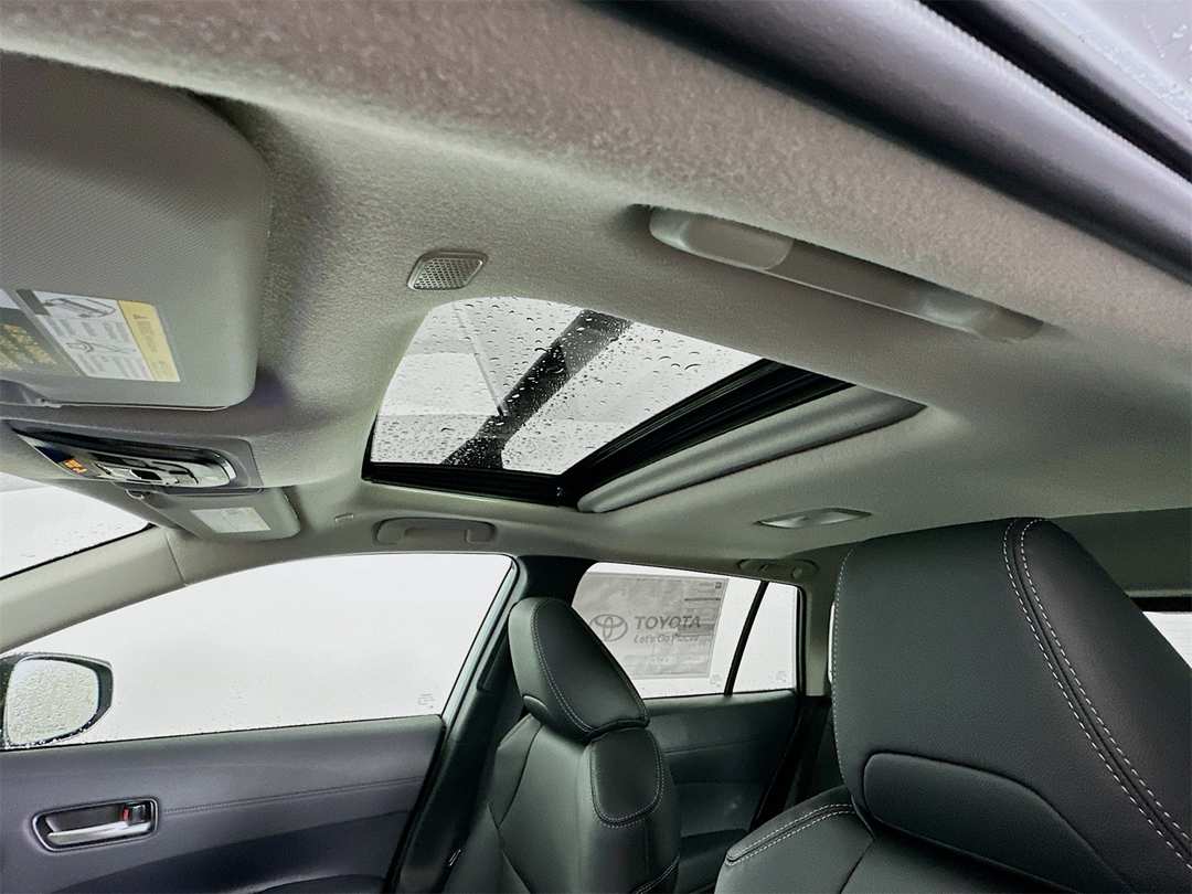 2026 Toyota Corolla Cross XLE - Image 22