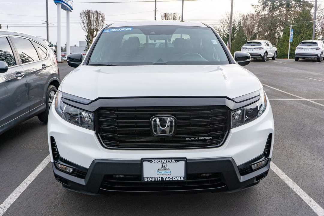 2023 Honda Ridgeline Black Edition - Image 2