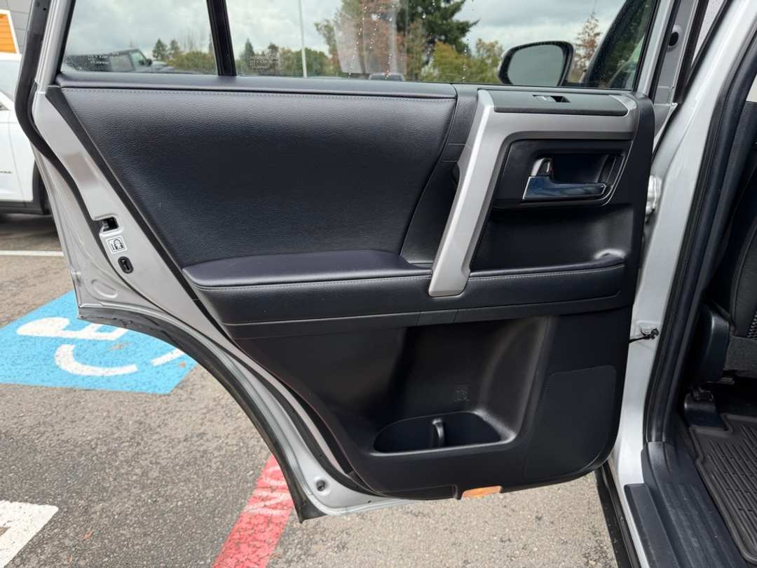 2021 Toyota 4Runner SR5 Premium - Image 29