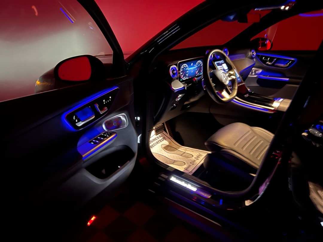 2025 Mercedes-Benz GLC GLC 300 - Image 29