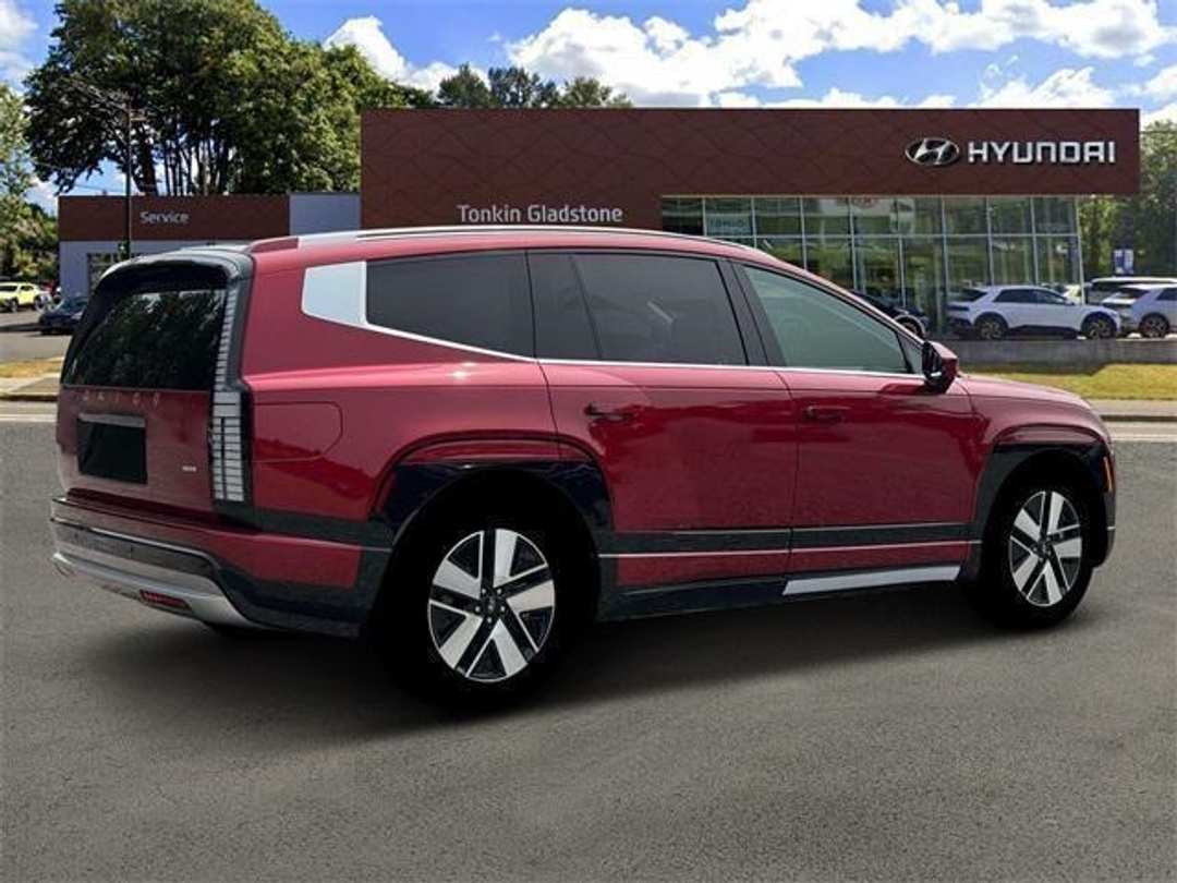 2026 Hyundai Ioniq 9 SEL - Image 8