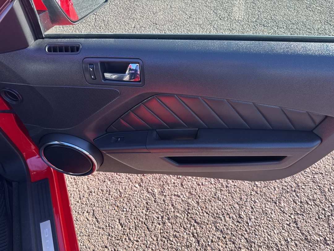 2014 Ford Mustang GT - Image 29