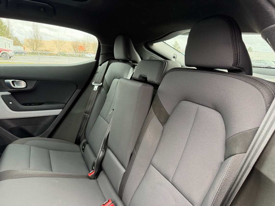 2022 Polestar 2 Long Range Dual Motor - Image 33