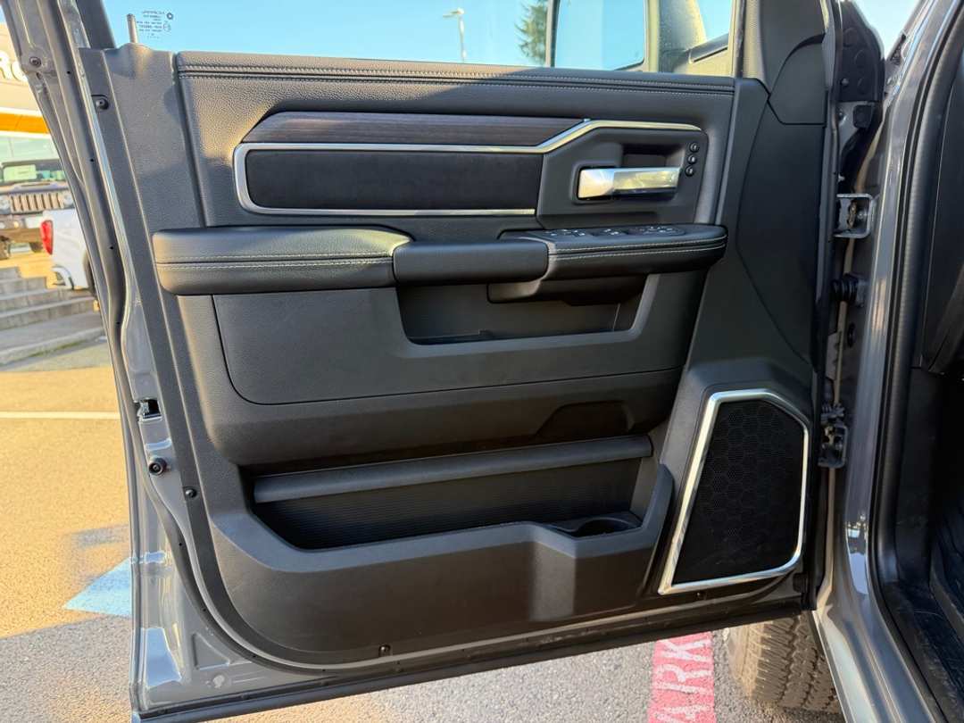 2026 Ram 3500 Laramie - Image 11